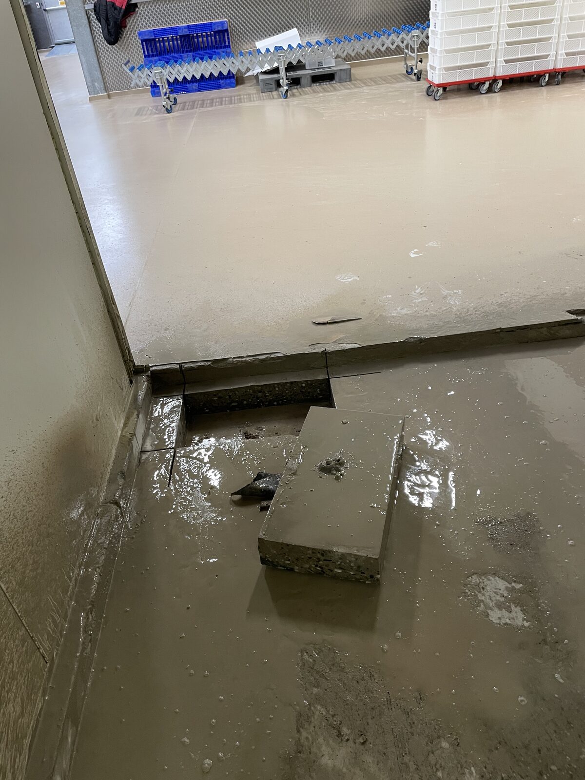 Beton uitbreken — sloop- en afbraakwerken in beton door AST BV